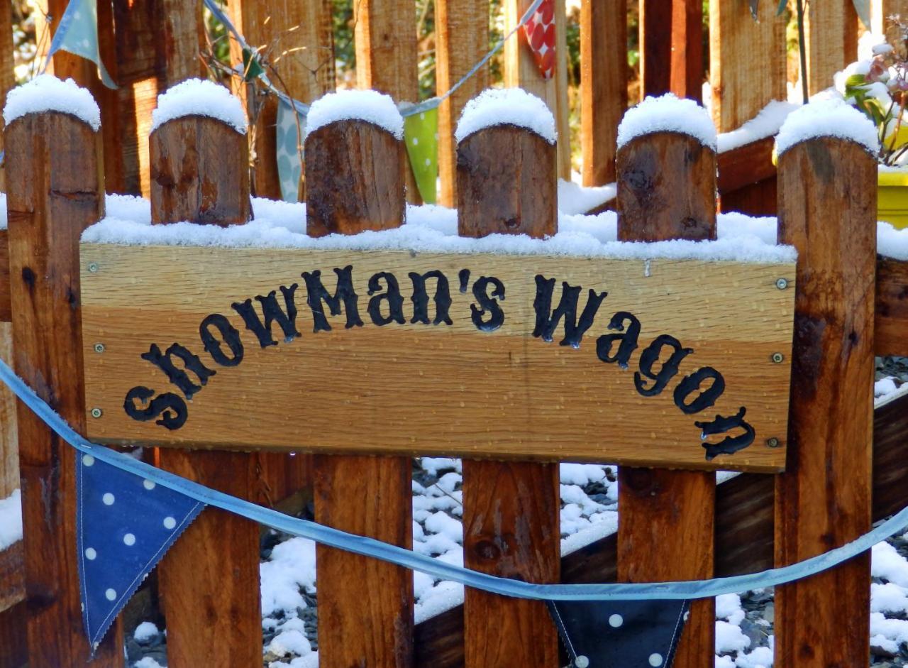 Showman'S Wagon At Coed Cae Dolgellau Exterior photo